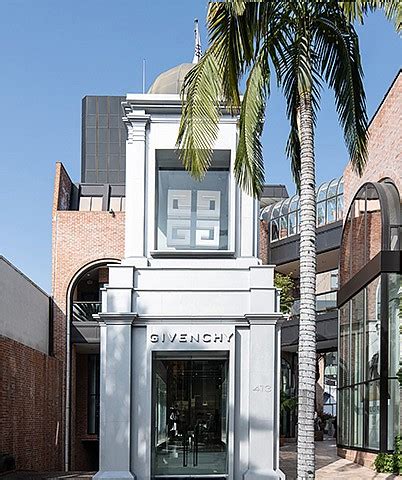 givenchy rodeo drive beverly hills|Givenchy Makes Its Debut on Rodeo Drive .